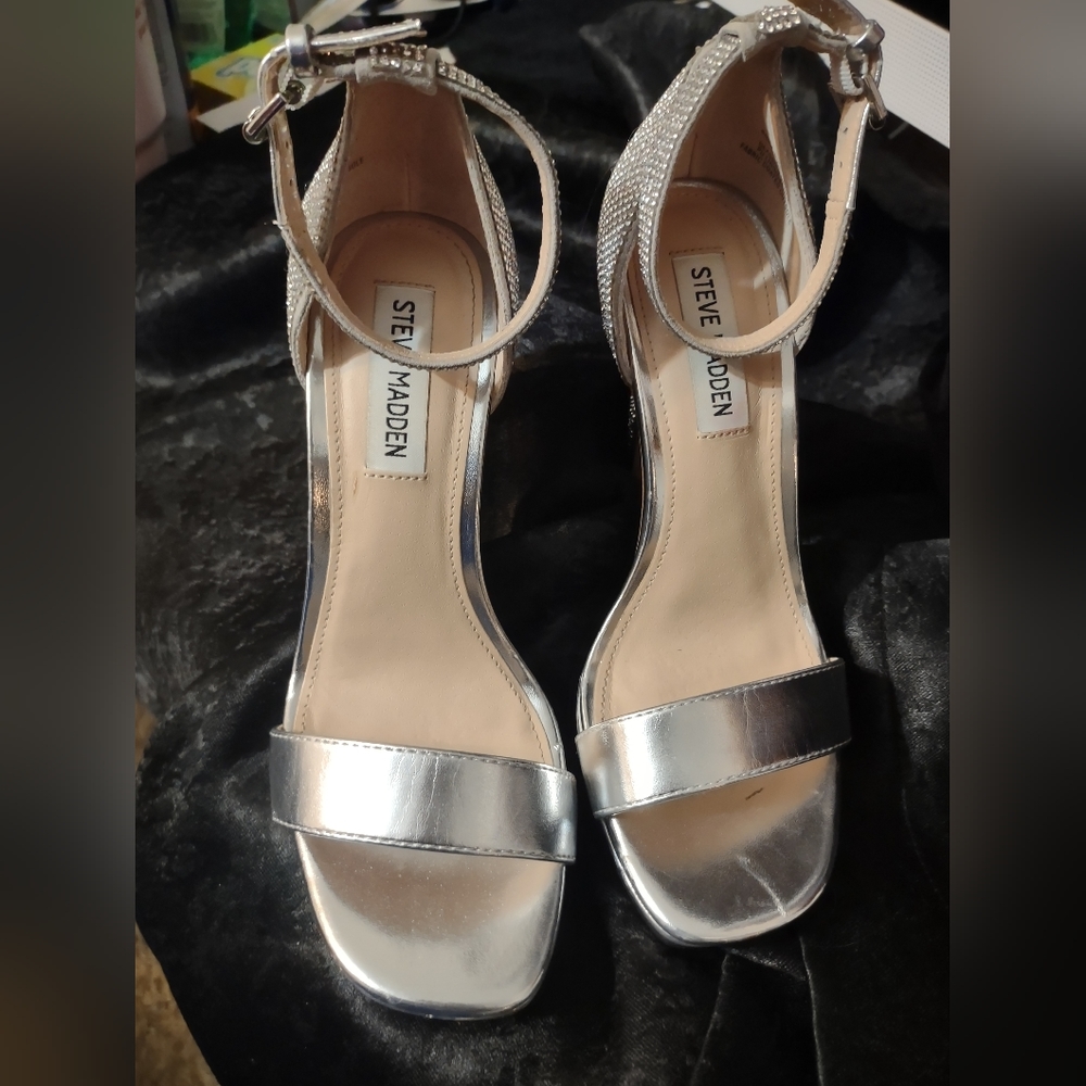 Women's Rhinestone Heels - Picture 3 of 4
